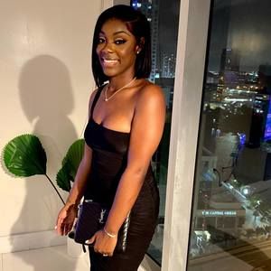 Meet your Posher, Amaya